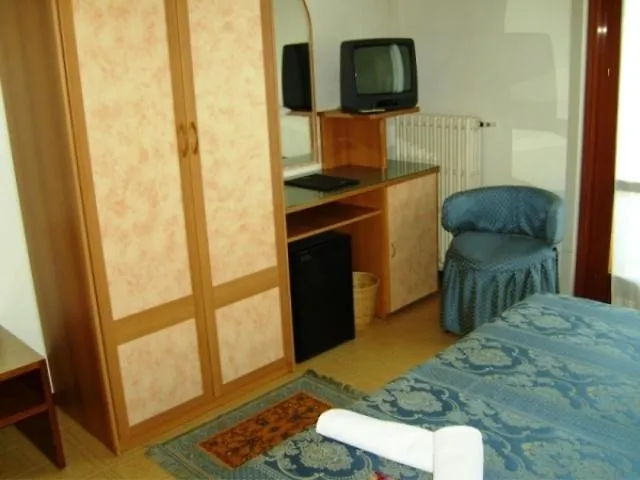 Отель Marenghi
