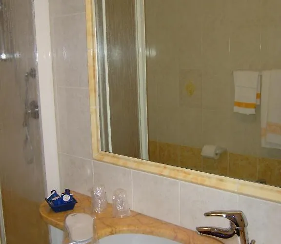 Отель Marenghi